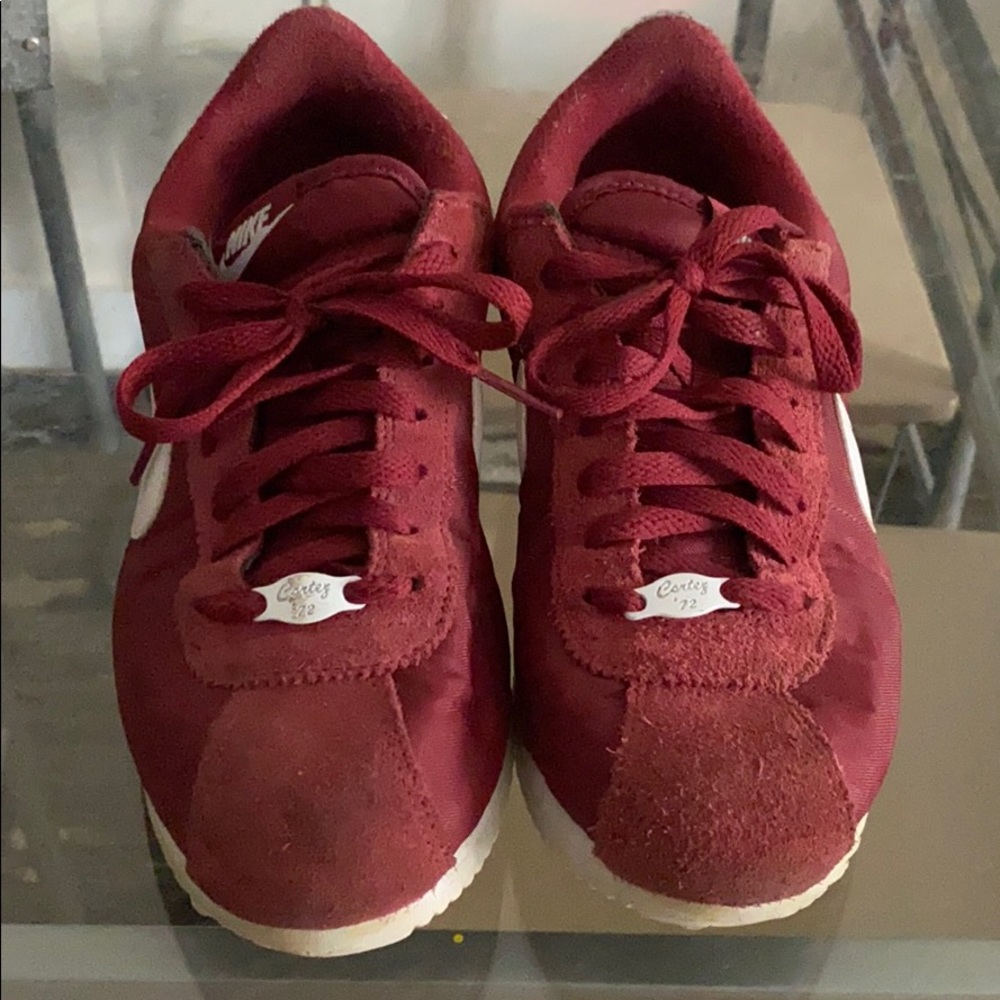 Nike Cortez Burgandy/White